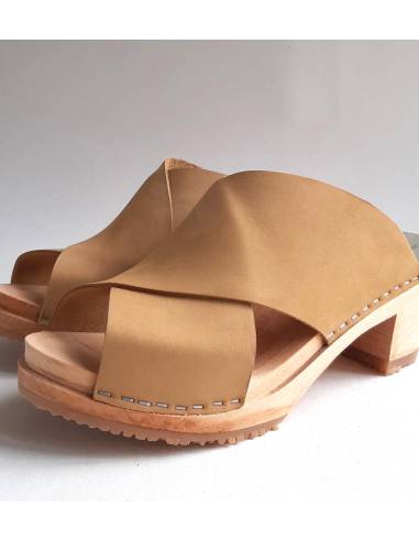 Sabots mules suédois à talons 7 cm bois et nubuck beige