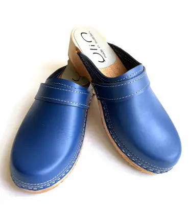 chaussures scandinaves femmes ou hommes en cuir bleu