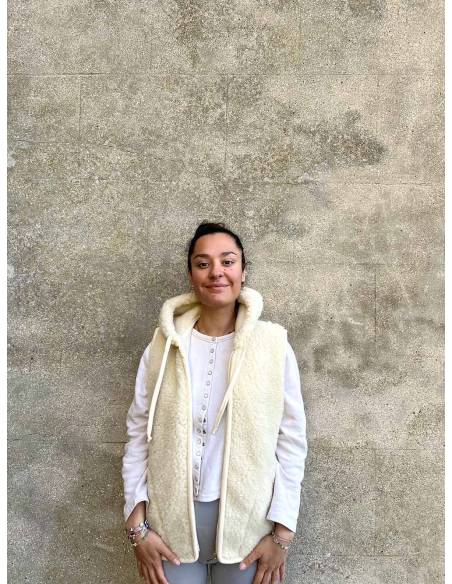 Veste pure laine avec capuche et fermeture ZIP poches sans manches et cordons 