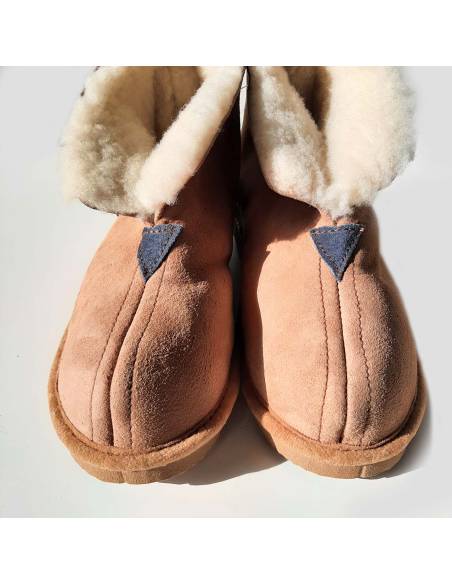 Chaussons Femme chauds et hauts en peau d'agneau moka marine