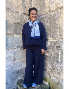 Pantalones de jersey de lana merina de pierna ancha con estampado de torsión