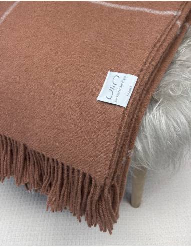 Pure scandinavian wool throws chestnut brown or grey