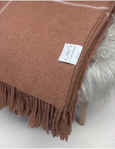 Pure scandinavian wool throws chestnut brown or grey