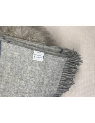 Pure scandinavian wool throws chestnut brown or grey