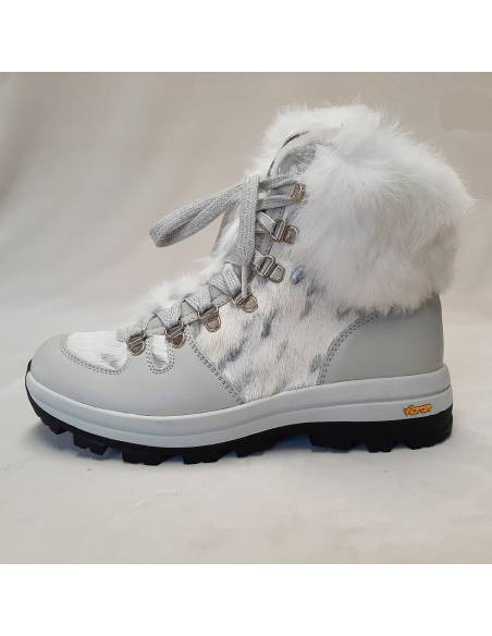 Women's cow leather macrame snow boot