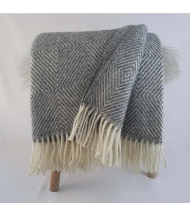 Decken winkel beige in reiner Schurwolle