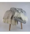 Plaid chaud motifs couture en pure laine