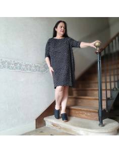 Women's tunic dress with asymmetric patterns in black and white 2