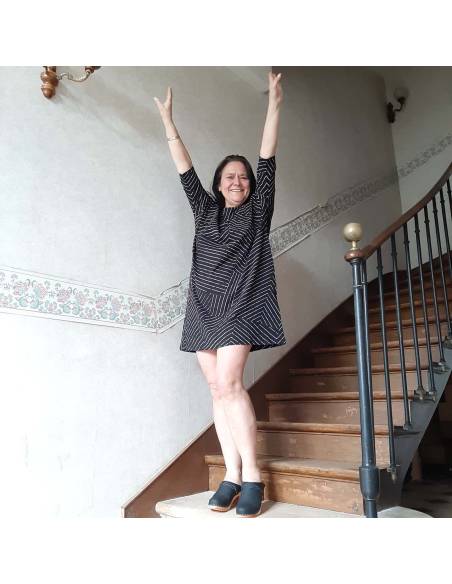 Vestido túnica de mujer con motivos asimétricos Blanco y Negro