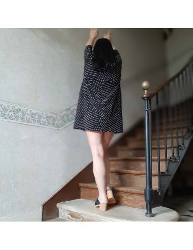 Damen Tunika Kleid mit asymmetrischem Muster Schwarz und Weiß