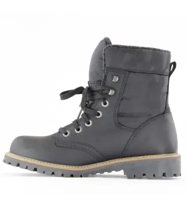 Warm men's winter boots in black water-repellent leather and camouflage polyester collar