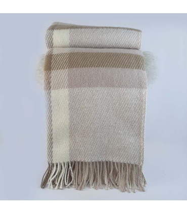 Warm diamond herringbone blanket in pure wool