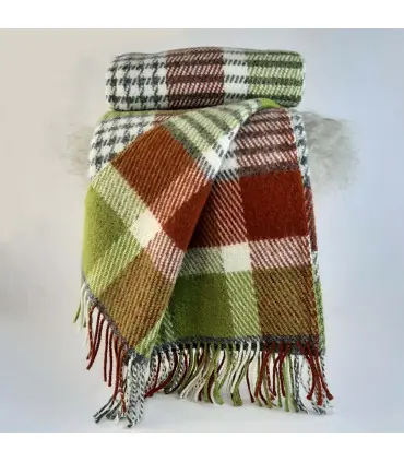 Plaid chaud écossais couleurs vives et pastel en pure laine