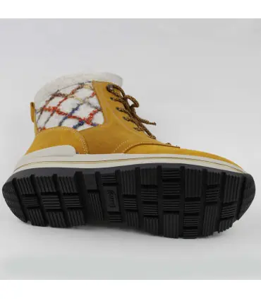 Women's warm shoes in yellow hydro leather and patterned real wool collar