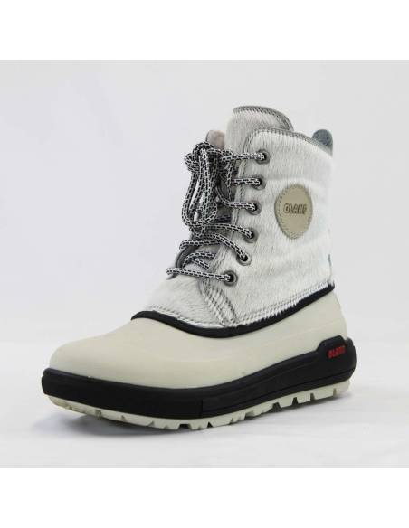 Warm women's boots in white cowhide and waterproof rubber