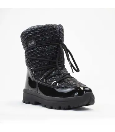 Warme Winterstiefel für Damen aus Lackleder und mit Luftpolsterkragen.