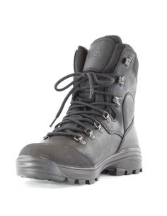 Warme Herrenschuhe aus schwarzem, wasserabweisendem Leder und verstärkter, geriffelter Gummikappe.