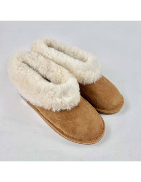 Swedish warm slippers for women in lambskin