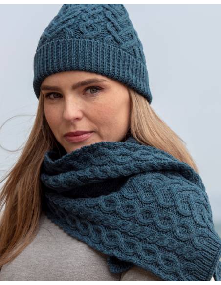 Thick warm scarf in pure merino wool 