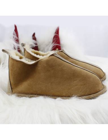 Cálidas zapatillas nórdicas de piel de cordero SALLY
