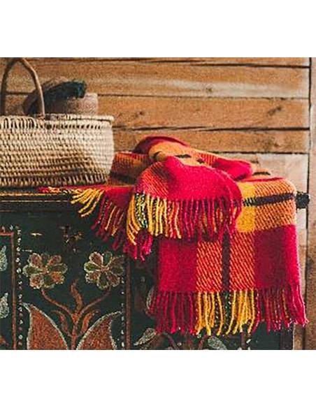 Warmes Plaid mit Diamant-Chevrons aus reiner Wolle