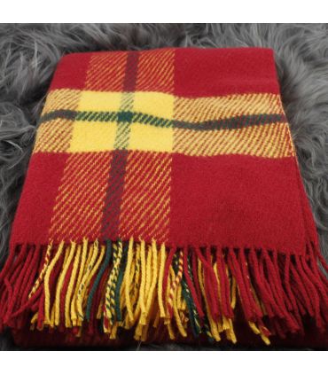 Warm diamond herringbone blanket in pure wool