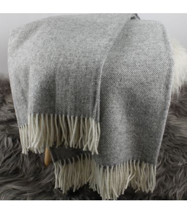 Cálida y suave manta lisa de pura lana