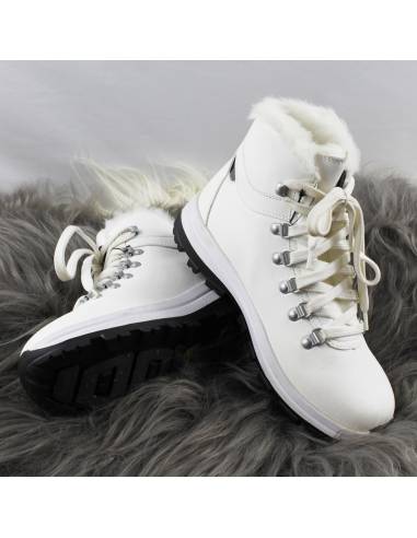 Cálidas zapatillas de mujer en cuero blanco o azul