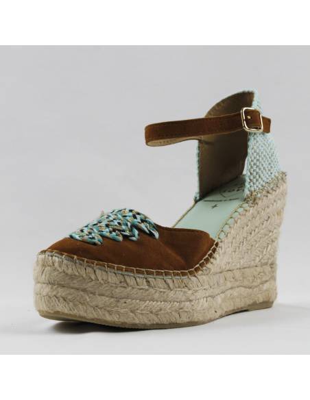 Espadrilles compensées beige avec bride cheville et lacet décoratif 