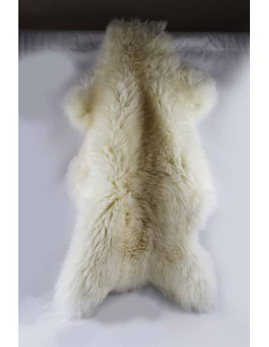 Large decoration Sheepskins chrom free grey or off white