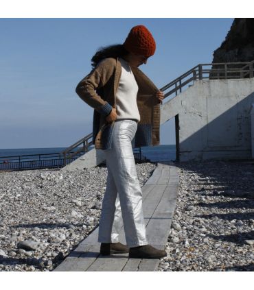 Damen Nordische Wollstrickjacke mit V-Ausschnitt in zweifarbiger Creme und Rosa oder Blau und Beige