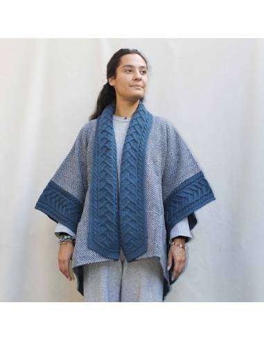 Capa de abrigo de mujer en pura lana merino y tweed de Donegal