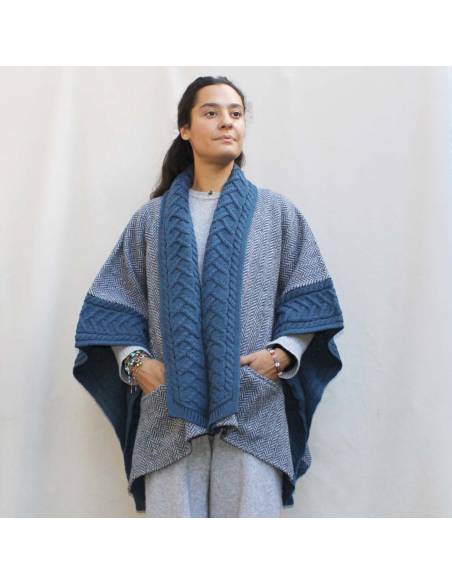  Women's cape in pure merino wool and Donegal tweed