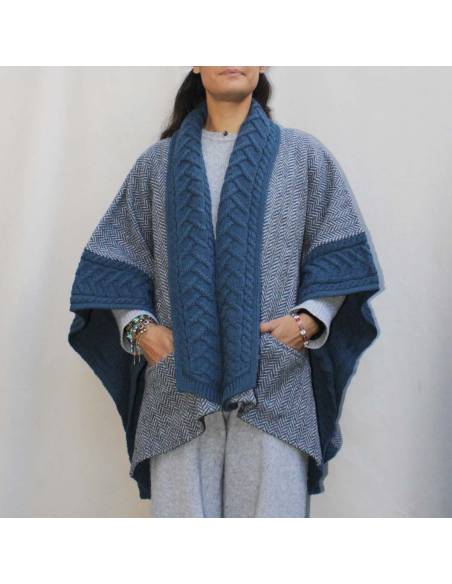  Women's cape in pure merino wool and Donegal tweed