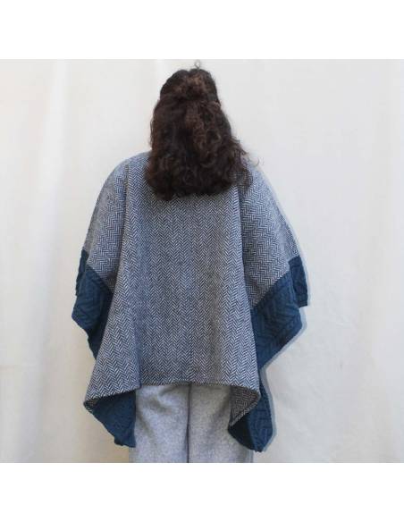  Women's cape in pure merino wool and Donegal tweed