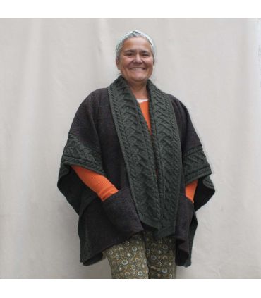 Damen-Mantelumhang aus reiner Merinowolle und Donegal-Tweed