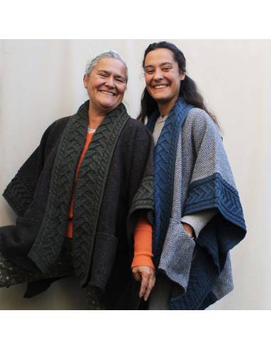  Women's cape in pure merino wool and Donegal tweed