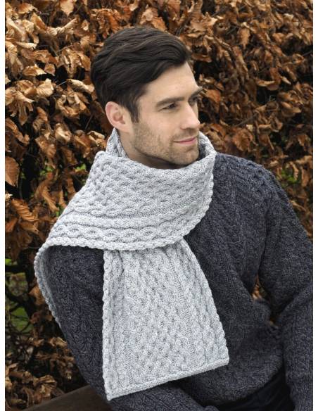 Thick warm scarf in pure merino wool