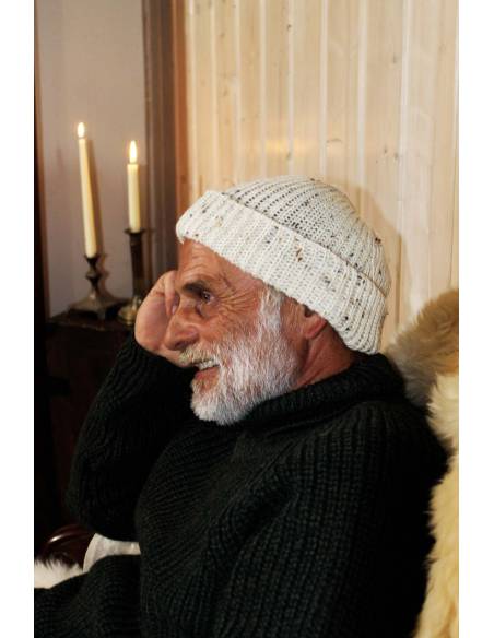 Gorro cálido de hombre de pura lana merino con punto de canalé simple