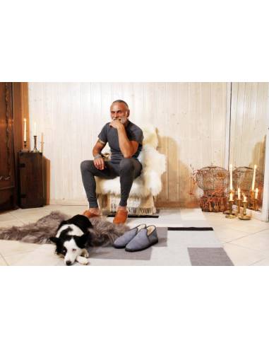 Top shirt homme en laine et soie noir ou gris moucheté