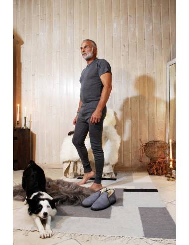 Tee shirt homme en laine et soie noir ou gris moucheté