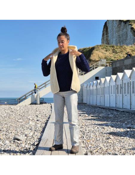 veste moumoute en pure laine écrue avec capuche et fermeture ZIP