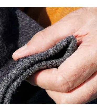 Laine de mouton très douce et chaud pour pull d'hiver homme jaune soleil