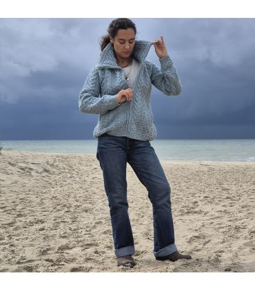 Damen Strickjacke mit doppeltem Kragen aus reiner Merinowolle