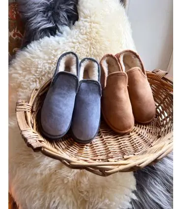 Chaussons chauds charentaises Homme et femme en peau de mouton