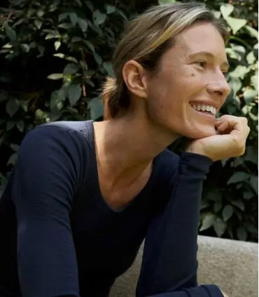 women's shirt long sleeves in pure merino wool red