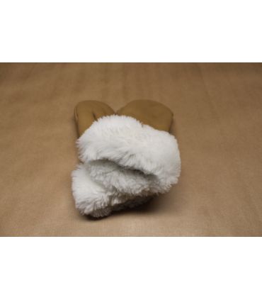 Women Mittens in wooly genuine lambskin