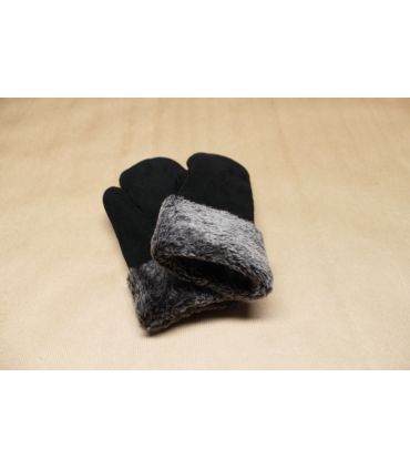 Women Mittens in wooly genuine lambskin