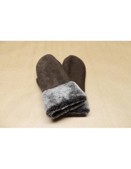 Women Mittens in wooly genuine lambskin