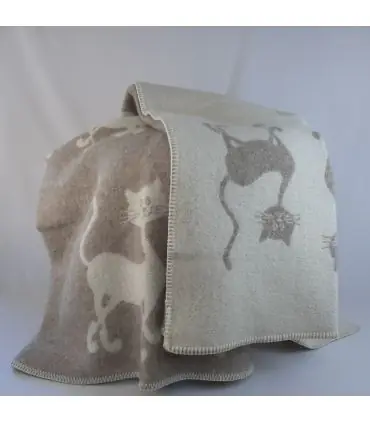 Throw in pure wool pattern dancing cat gray
